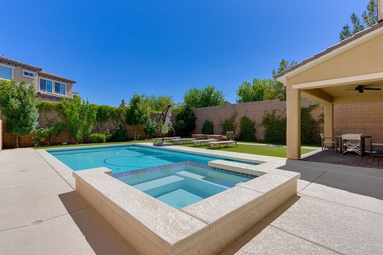 Primary Photo - ** COMING SOON LISTING** Stunning 4-Bedroo...