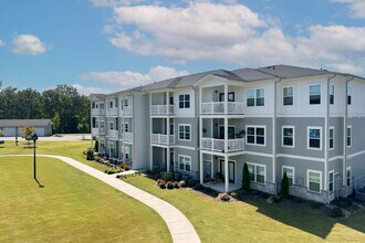 Building Photo - The Caroline