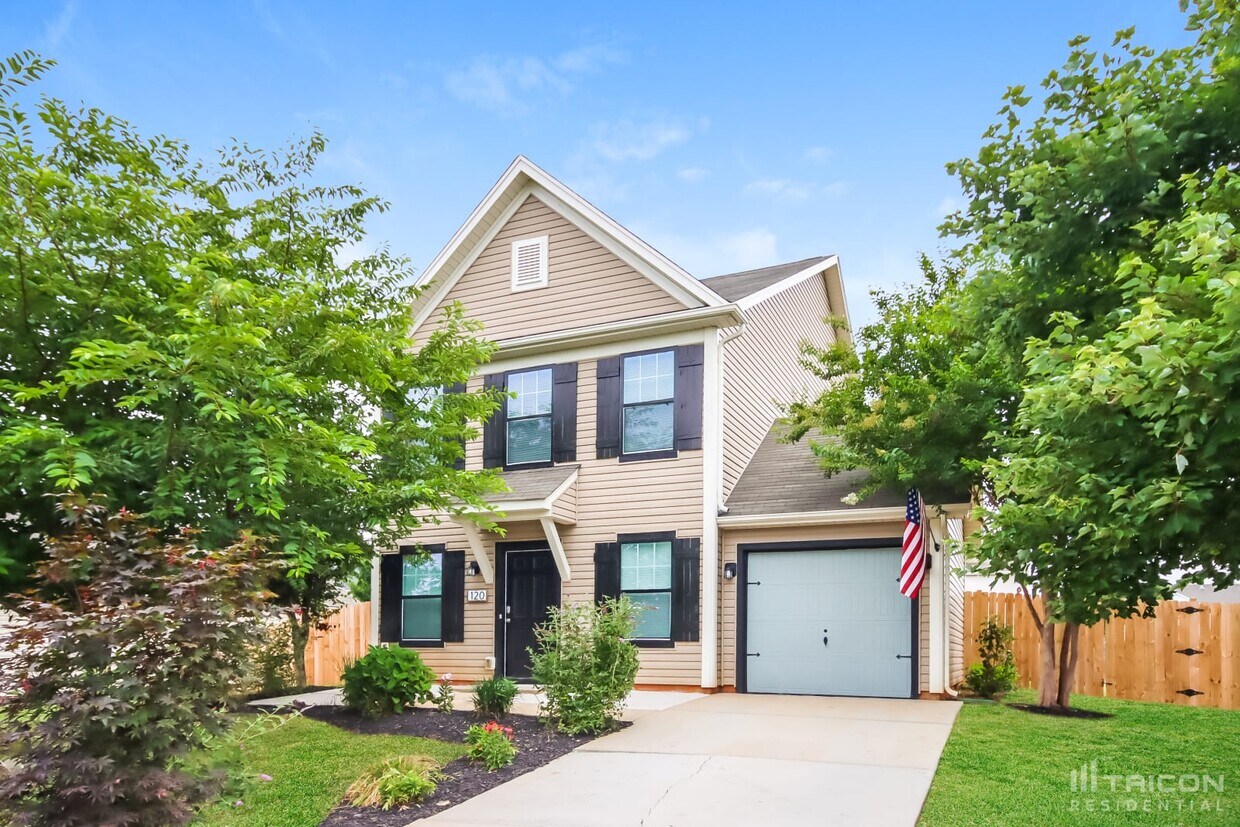 Foto principal - 120 Altondale Dr