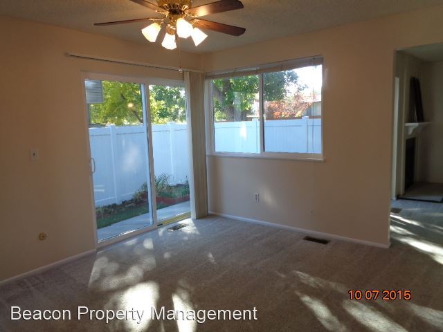 Building Photo - 3 br, 3 bath House - 3688 E. 118th Way