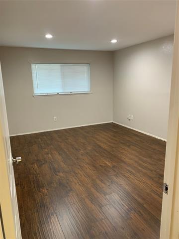 Building Photo - 3938 University Dr