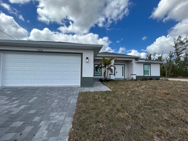 Building Photo - 1906 NW 21st Ave