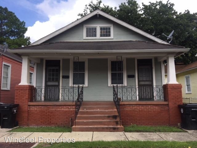 Primary Photo - 1705-1707 Rousselin Dr