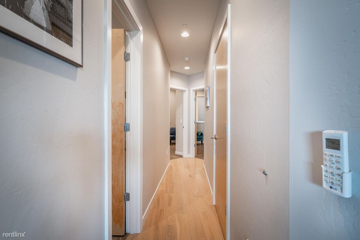 Primary Photo - 2 br, 2 bath Condo - 3600 Central Ave SE