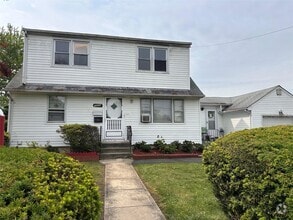 Building Photo - 1239 4th St