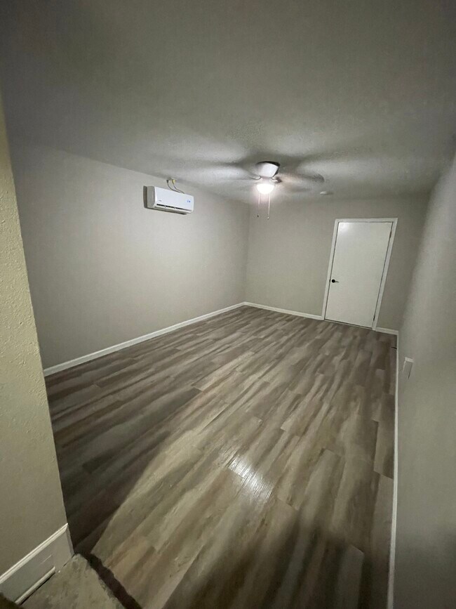 Foto del edificio - 1501 S Alice Ave