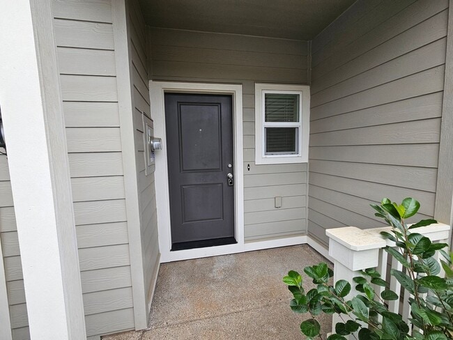 Building Photo - 5743 Karen Lynn Loop S