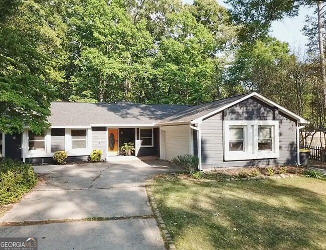 Foto del edificio - 135 Summer Brooke