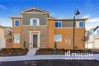 Building Photo - 31581 Dwight Dr