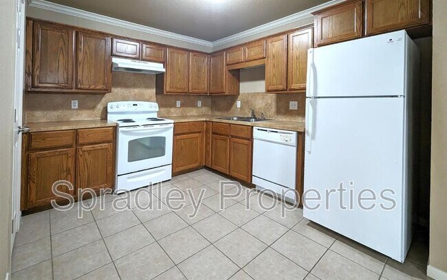 Foto del edificio - 715 E Ridge Blvd