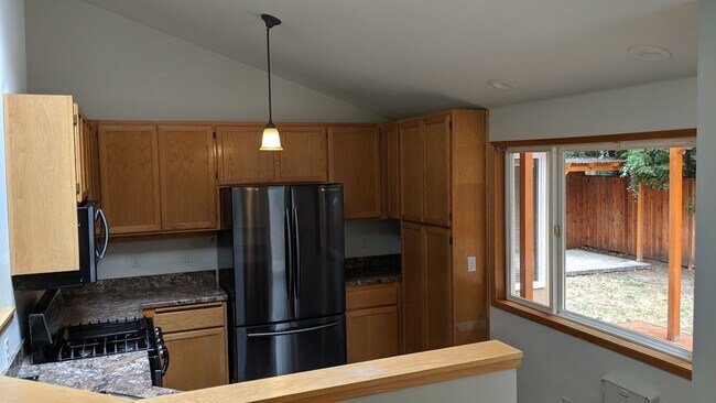 Foto del edificio - Great 3-Bedroom, 2-Bath Single Story Home ...