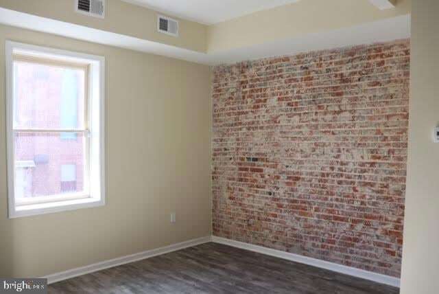 Foto del edificio - 1646 E Pratt St