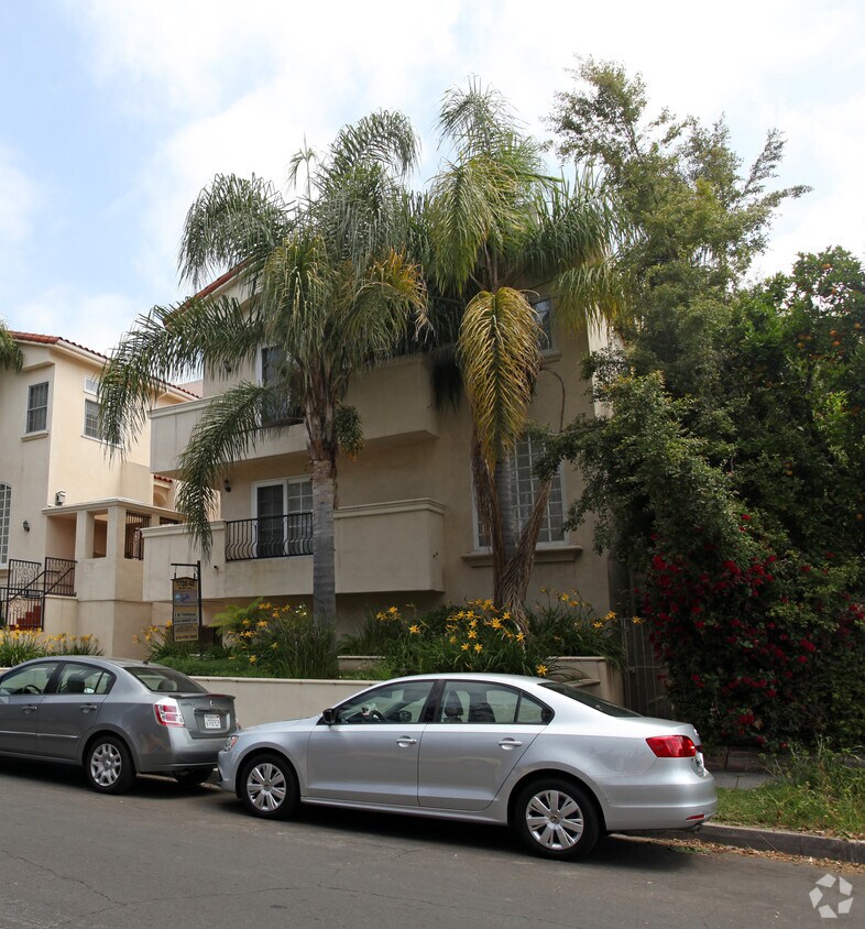 Vista alternativa - 1742 Barry Ave