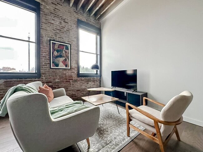 Foto del edificio - 403 W 4th St N
