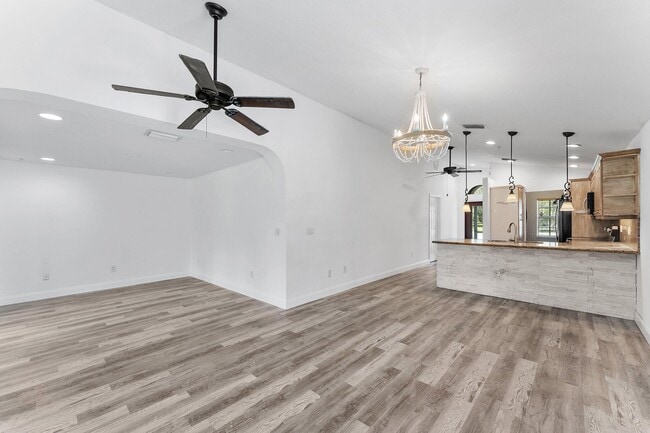 Foto del edificio - 13178 59th St N