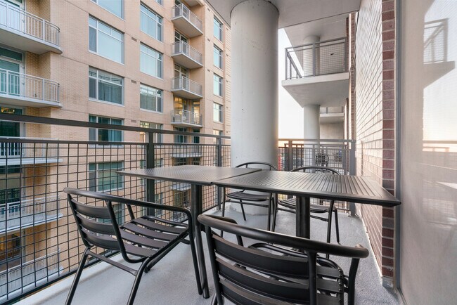 Foto del edificio - 4918 St Elmo Ave