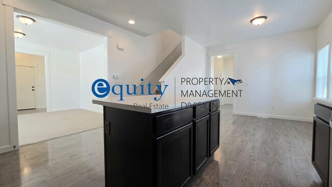 Foto del edificio - Newly Remodeled!