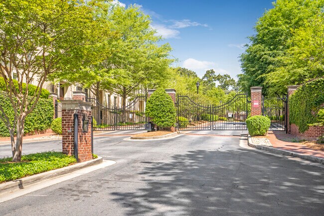 Photo - 3635 E Paces Cir Apartment