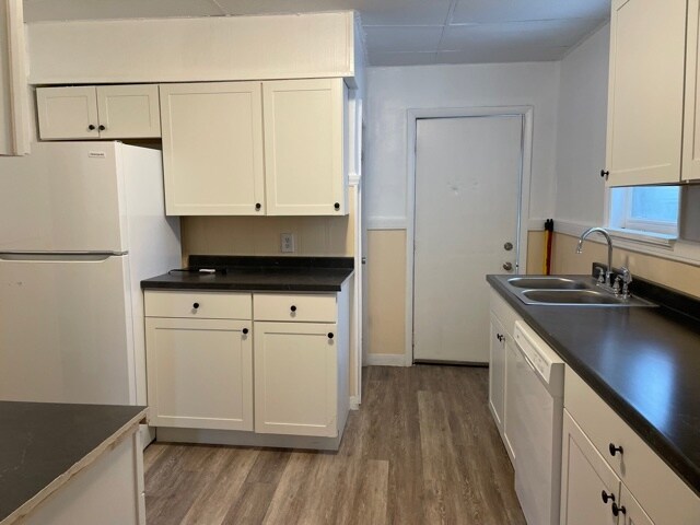 Foto del edificio - 1131 E Bowman St