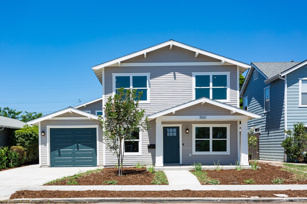 3560 Bancroft St, San Diego, CA 92104