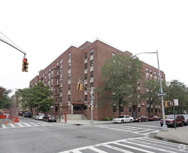 Foto del edificio - 405 Williams Ave