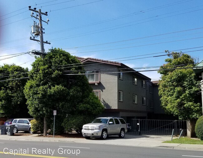 Foto del edificio - 1111 Mission Rd