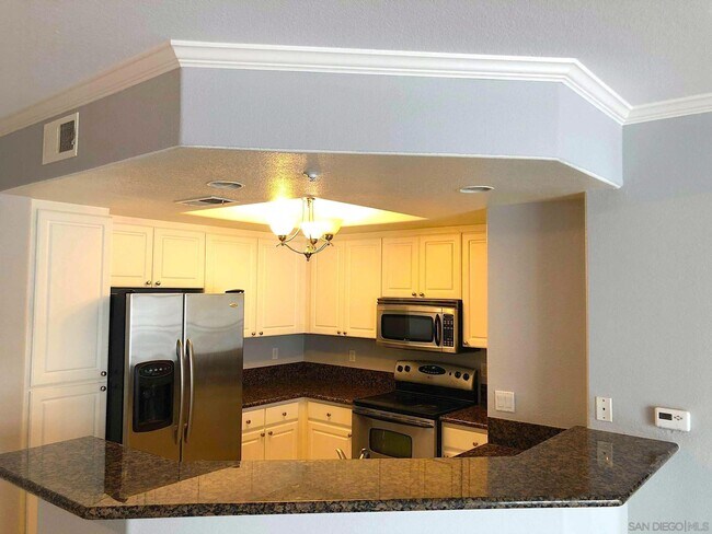 Foto del edificio - 9293 Regents Rd