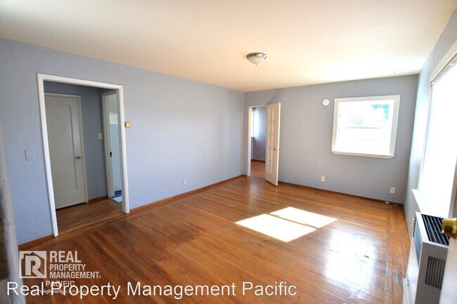 Building Photo - 1 br, 1 bath House - 1085 43rd Street Unit C