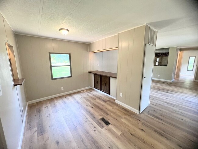 Building Photo - 20891 Hampton Dr