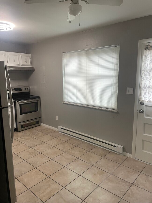 1530 N Elizabeth St Unit 1, Lima, OH 45801 Apartments in Lima, OH