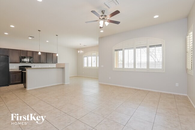 Building Photo - 9584 E Ventaso Cir