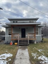 Building Photo - 2009 Maurice Ave