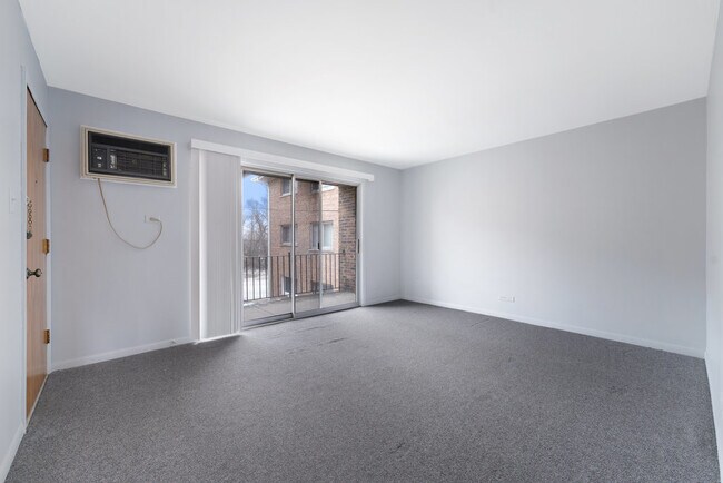 Building Photo - 12510 Vincennes Rd