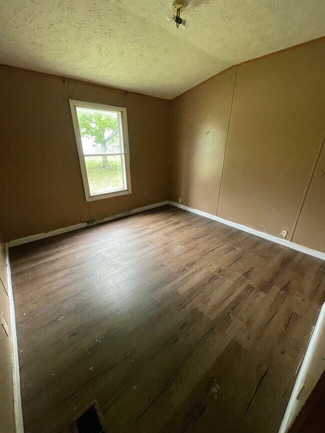 Foto del edificio - 395 Memory Ln