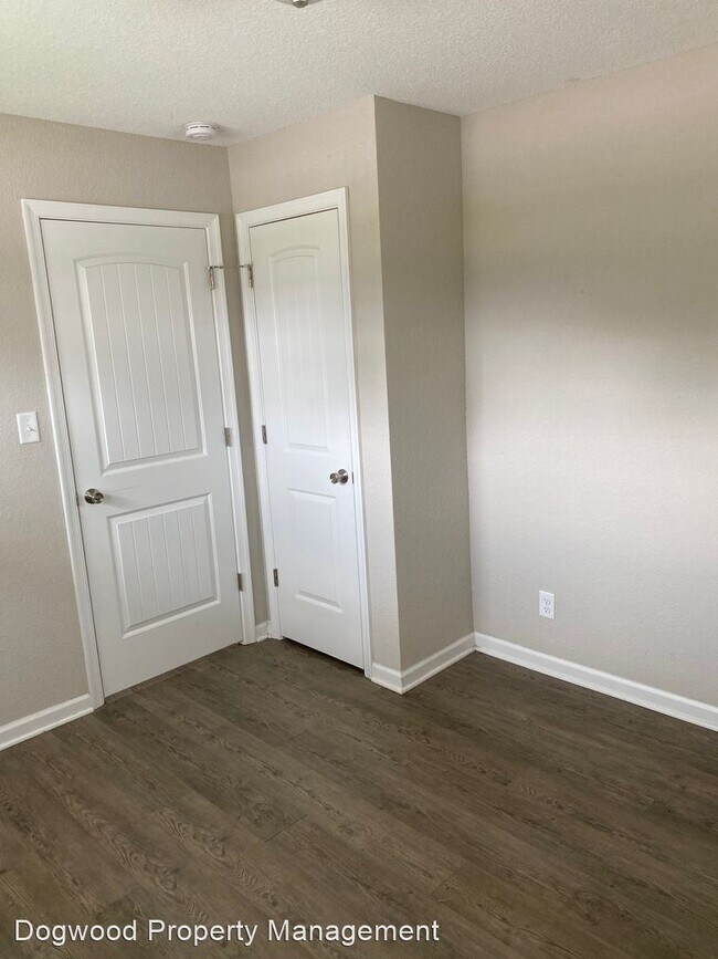 Building Photo - 2 br, 1 bath House - 800 Parkview Drive