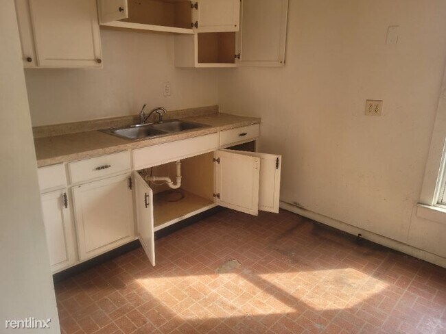 Building Photo - 2 br, 2 bath House - 905 E Nebraska Ave A ...