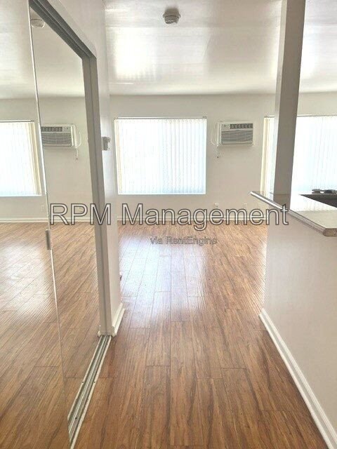 Foto del edificio - 20327 Saticoy St