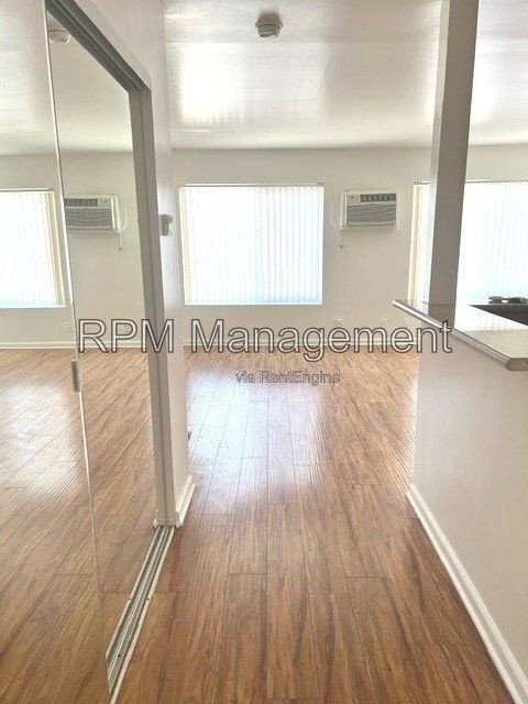 Building Photo - 20327 Saticoy St