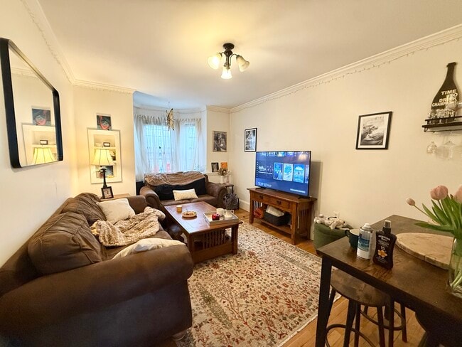 Building Photo - 81 Old Harbor St