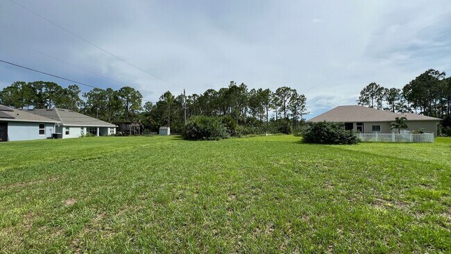 Building Photo - Adorable 3 Bedroom, 2 Bathroom Home in Pal...
