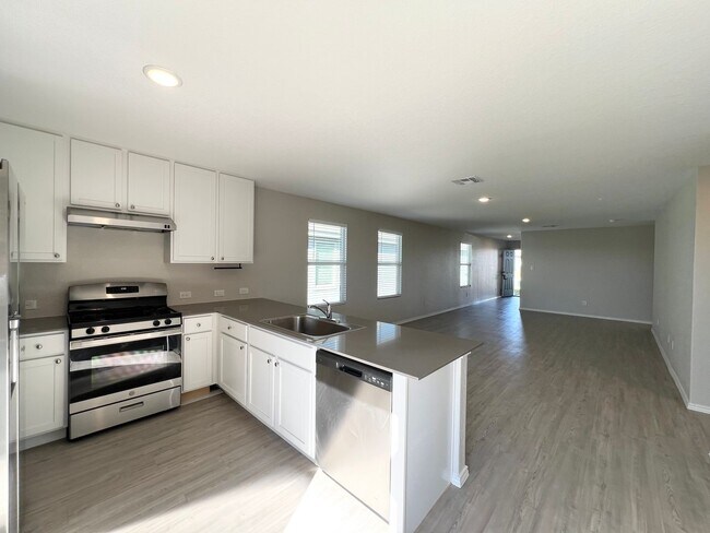 Foto del edificio - Beautiful 3/2 located in Marion, Tx