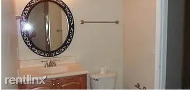 Foto del edificio - 3 br, 2.5 bath Townhome - 8305 W Sample Rd...