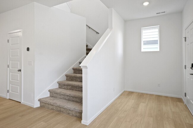 Foto del edificio - 2025 Built 3 Bedroom 2.5 Bath Liberty Lake home like new