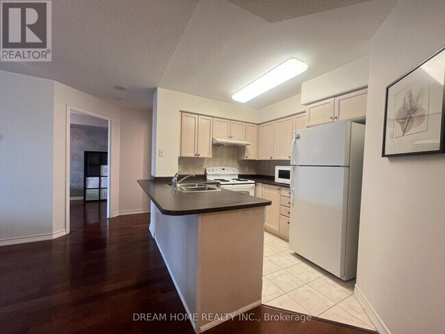 Photo du bâtiment - 18 Spring Garden Ave