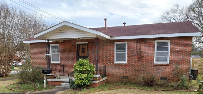 Building Photo - 2154 St Charles Ave