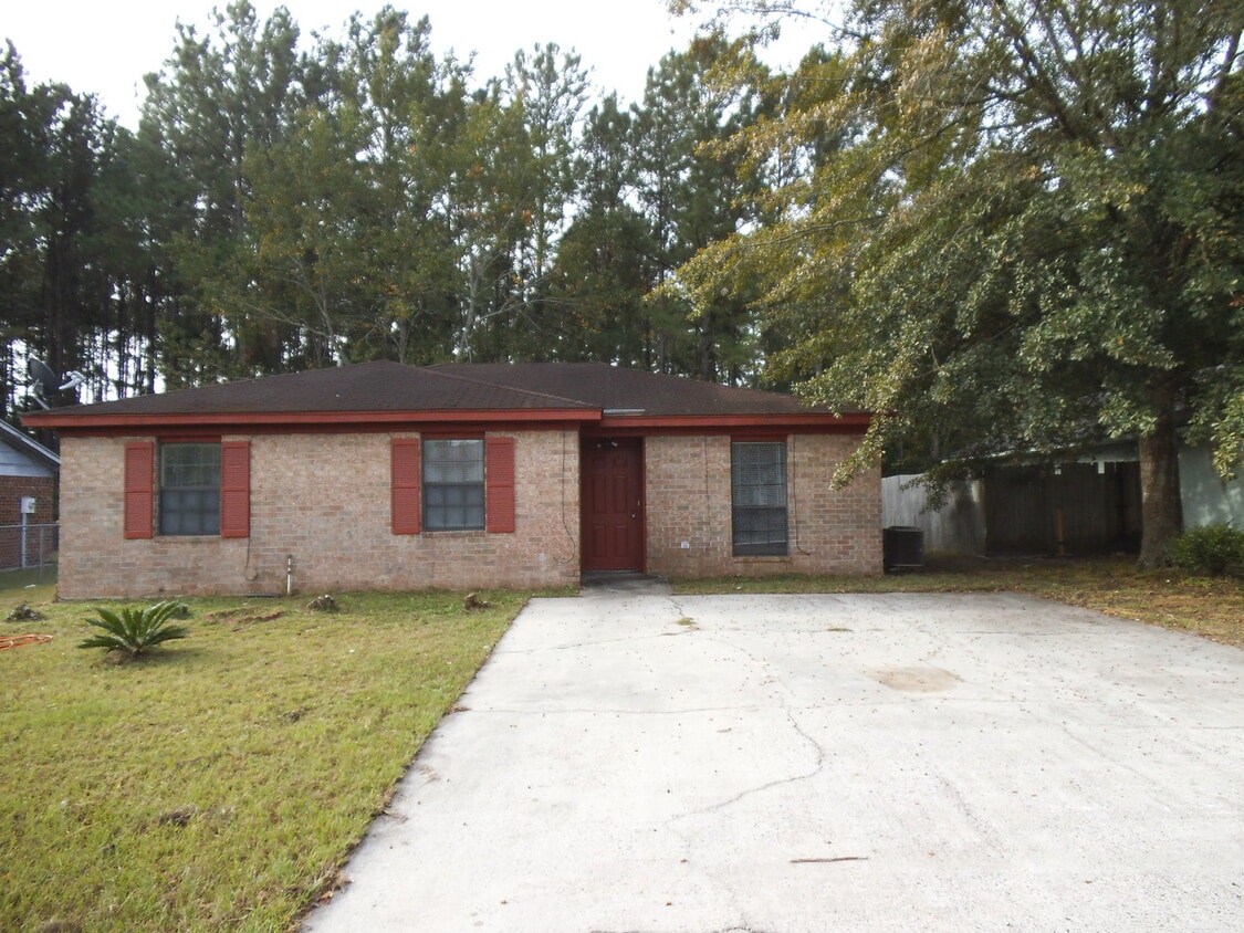 Primary Photo - House
