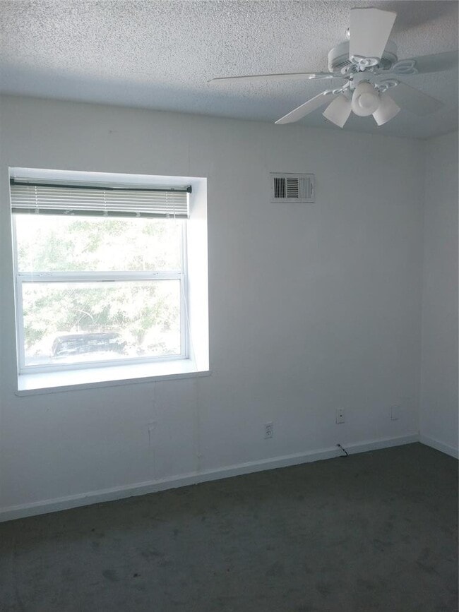 Building Photo - 5008 W Wind Trail