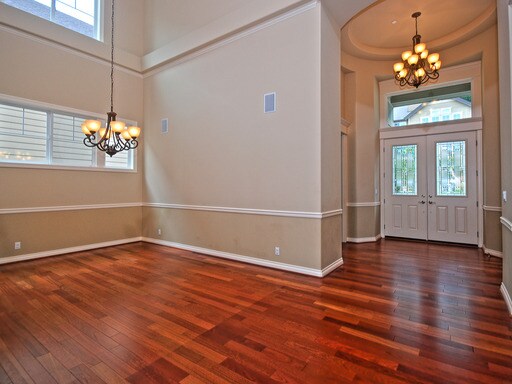 Building Photo - 712 Summerhill Ridge Dr NW