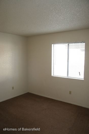 Building Photo - 2805 Villalovos Ct