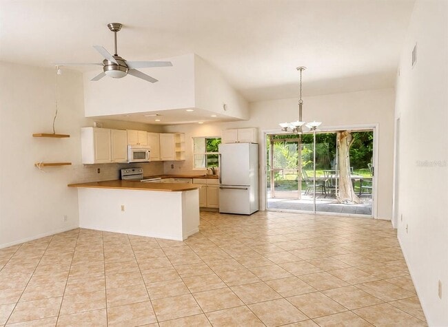 Building Photo - 5731 Westwind Ln